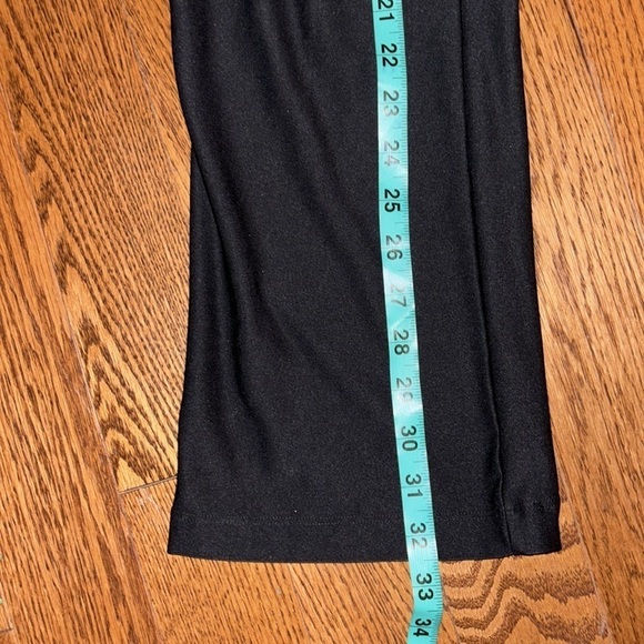Black Nike  Dry-Fit Wide Leg Capri Leggings M - Picture 9 of 12